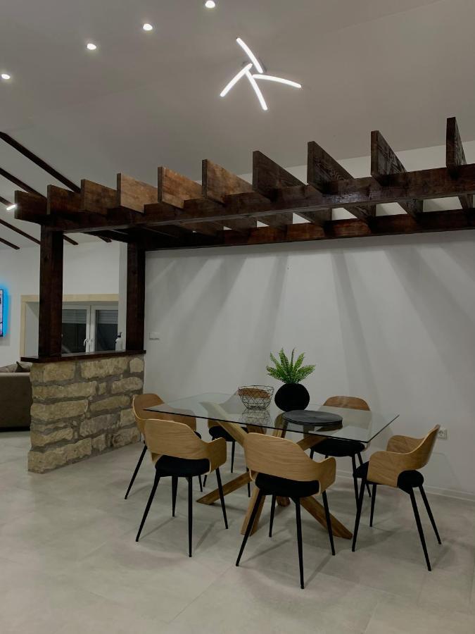 Kartal Centar Apartment Біхач Екстер'єр фото