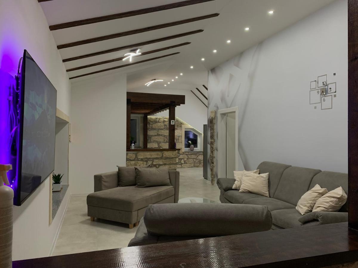 Kartal Centar Apartment Біхач Екстер'єр фото