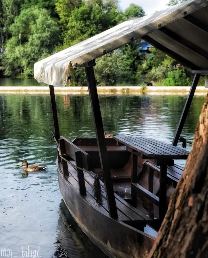 Kartal Centar Apartment Біхач Екстер'єр фото