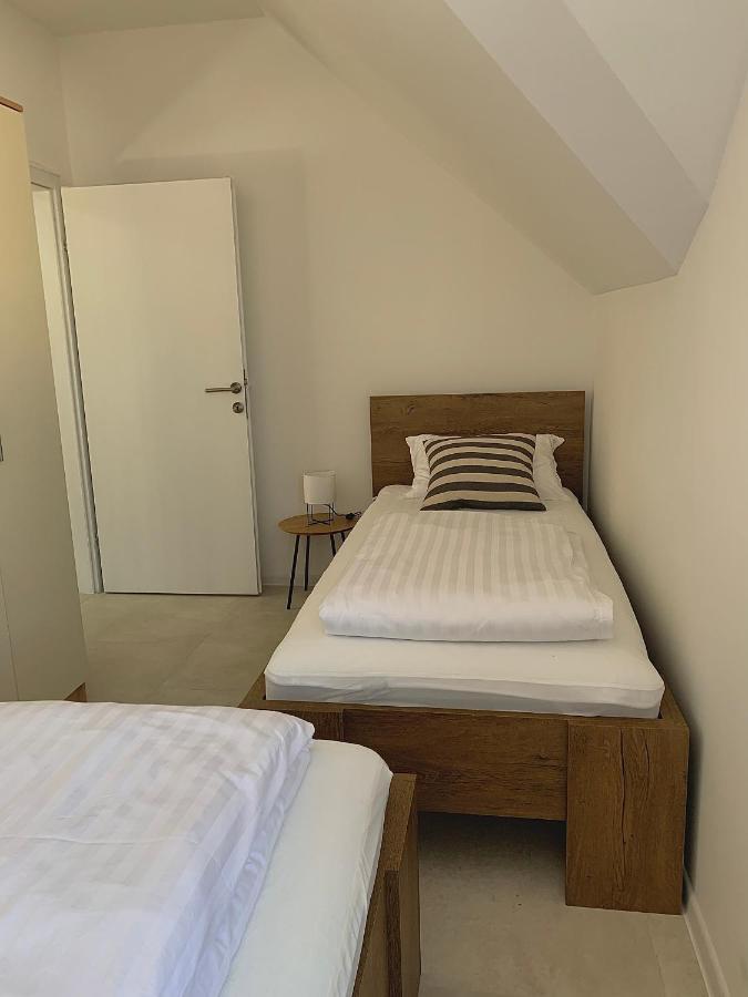 Kartal Centar Apartment Біхач Екстер'єр фото