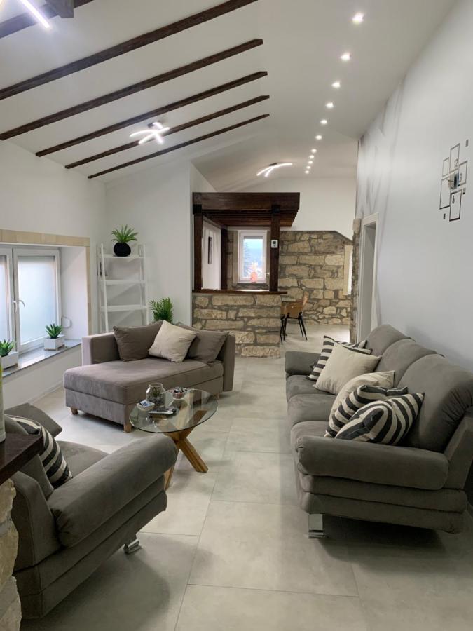 Kartal Centar Apartment Біхач Екстер'єр фото