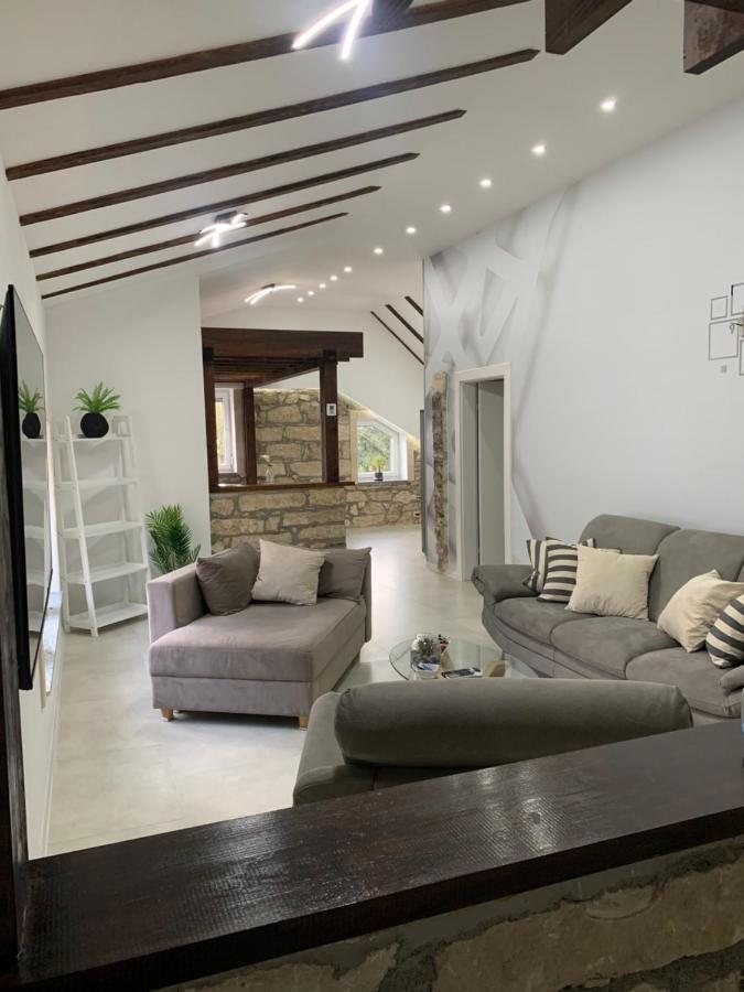 Kartal Centar Apartment Біхач Екстер'єр фото