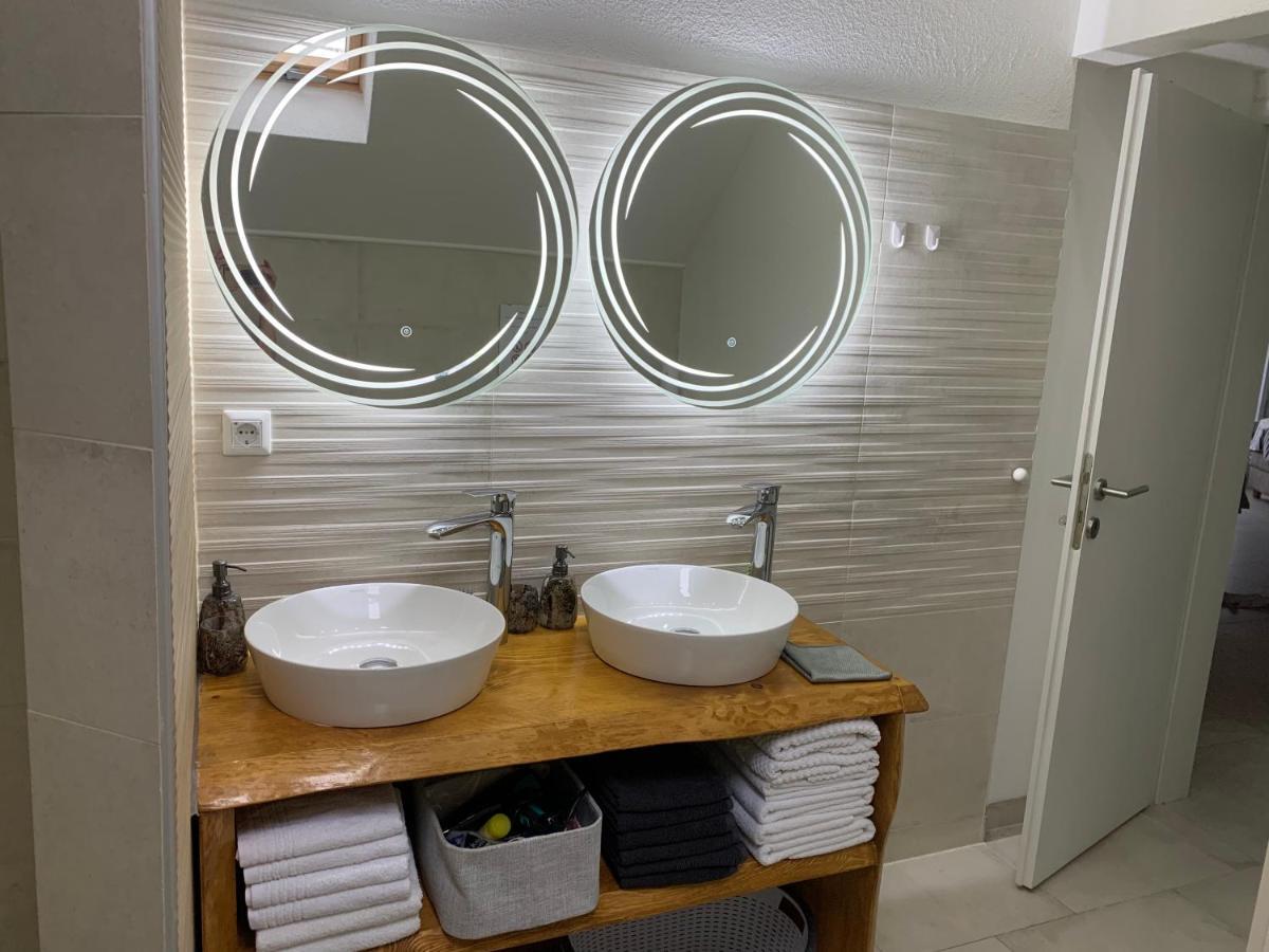 Kartal Centar Apartment Біхач Екстер'єр фото